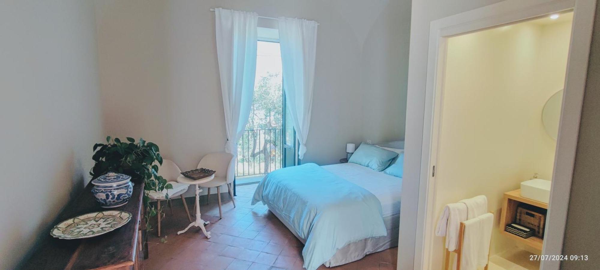 Lally'S Garden Bed & Breakfast ซอร์เรนโต ภายนอก รูปภาพ